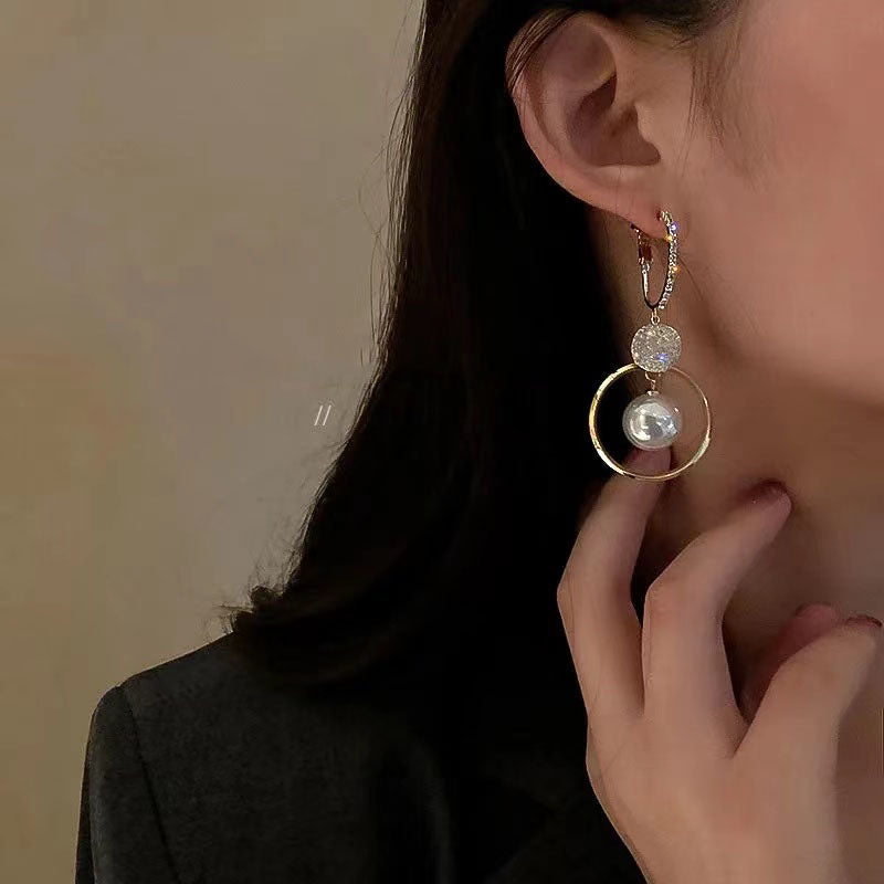 Luxury Oversized White Pearl Inlaid Zircon Earrings